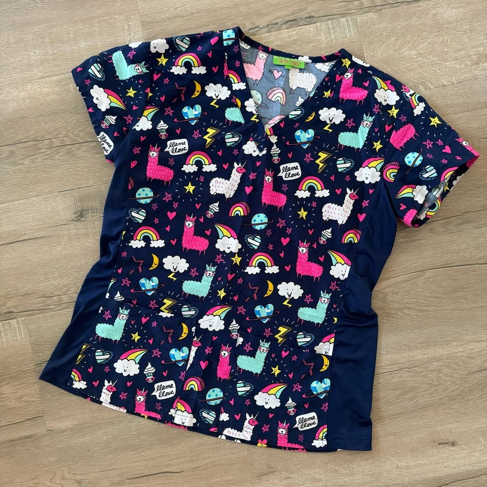 Green town | Llama love scrub top